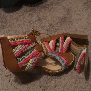 Women’s size 8 shoe